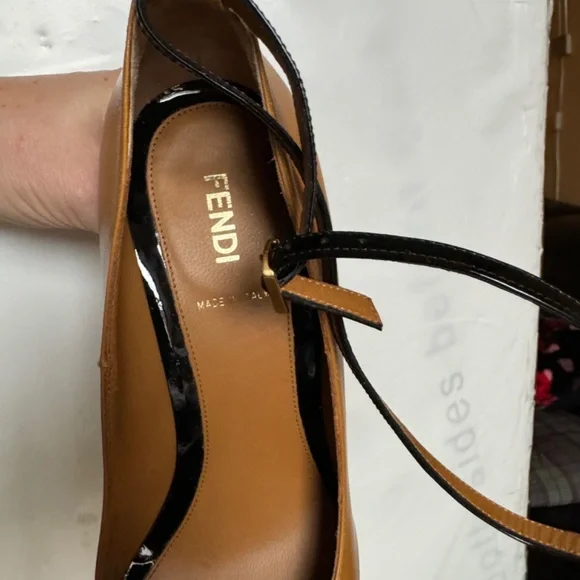 FENDI Décolleté Vernice High Heels Shoes size 38